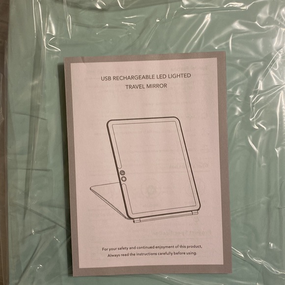 rechargeable lighted makeup mirror - Picture 2 of 6